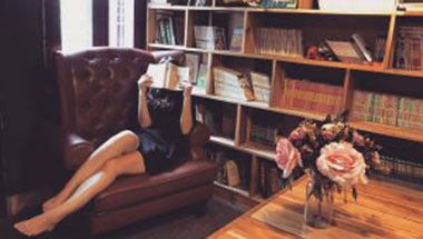 Five necessities for any reading nook