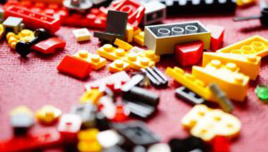10 Ways to Decorate a Legos Room