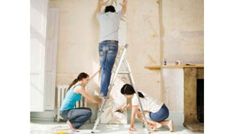 Ten ways to decorate tall walls