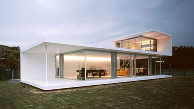 Architects vs. Interior Designers