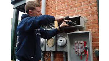 Remodeling? Know when to leave it to the pros